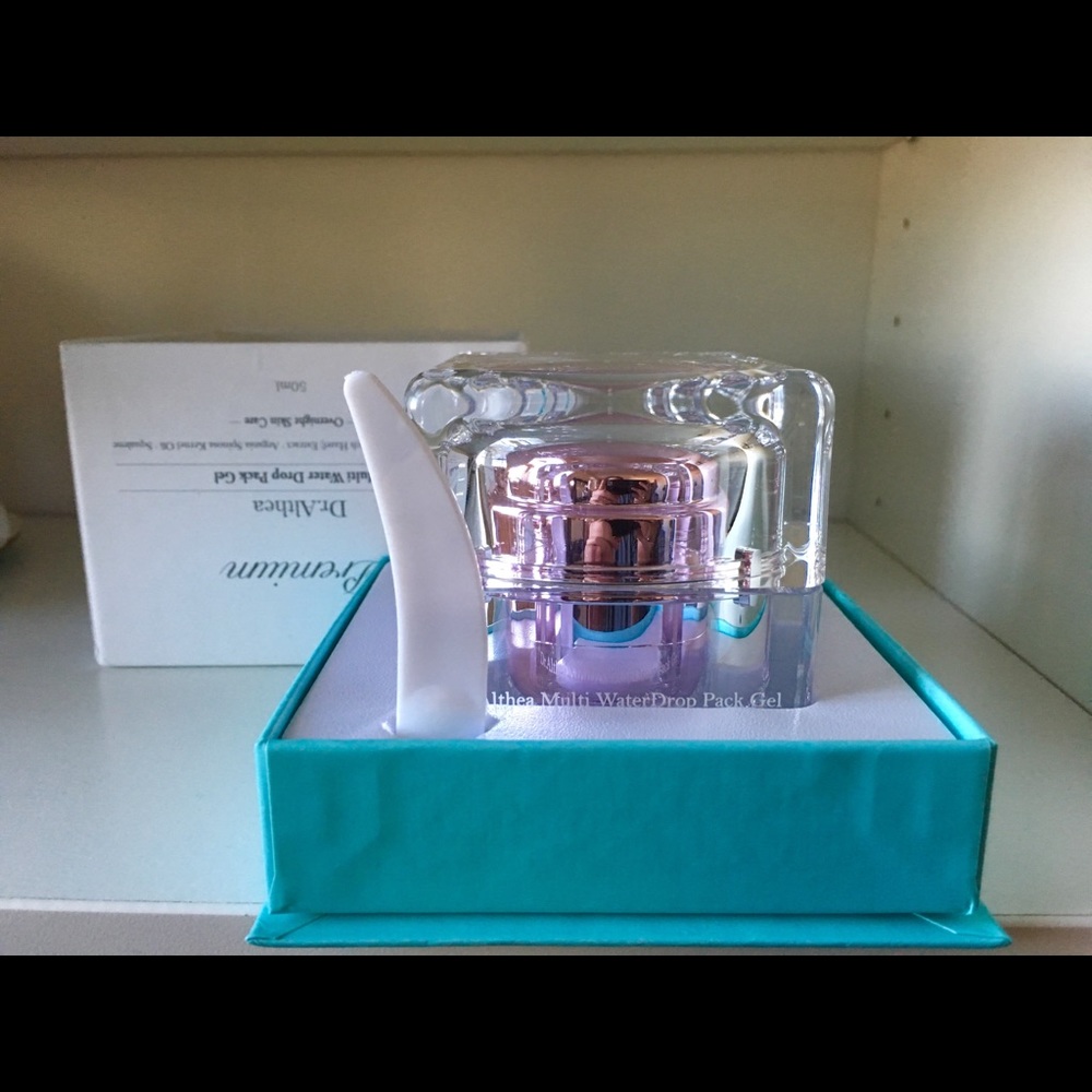 Dr. Althea multi water drop pack gel